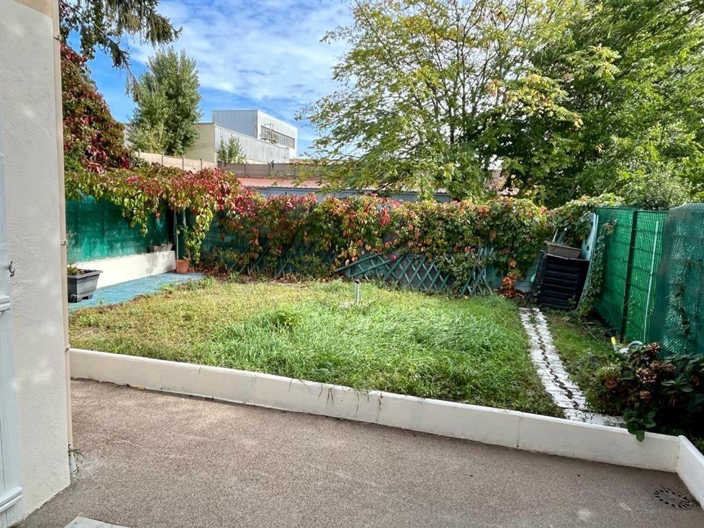 Charmante Maison Avec Jardin Sans Vis-A-Vis Saint-Fons 外观 照片