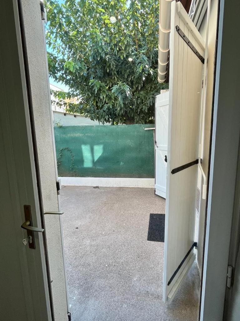 Charmante Maison Avec Jardin Sans Vis-A-Vis Saint-Fons 外观 照片
