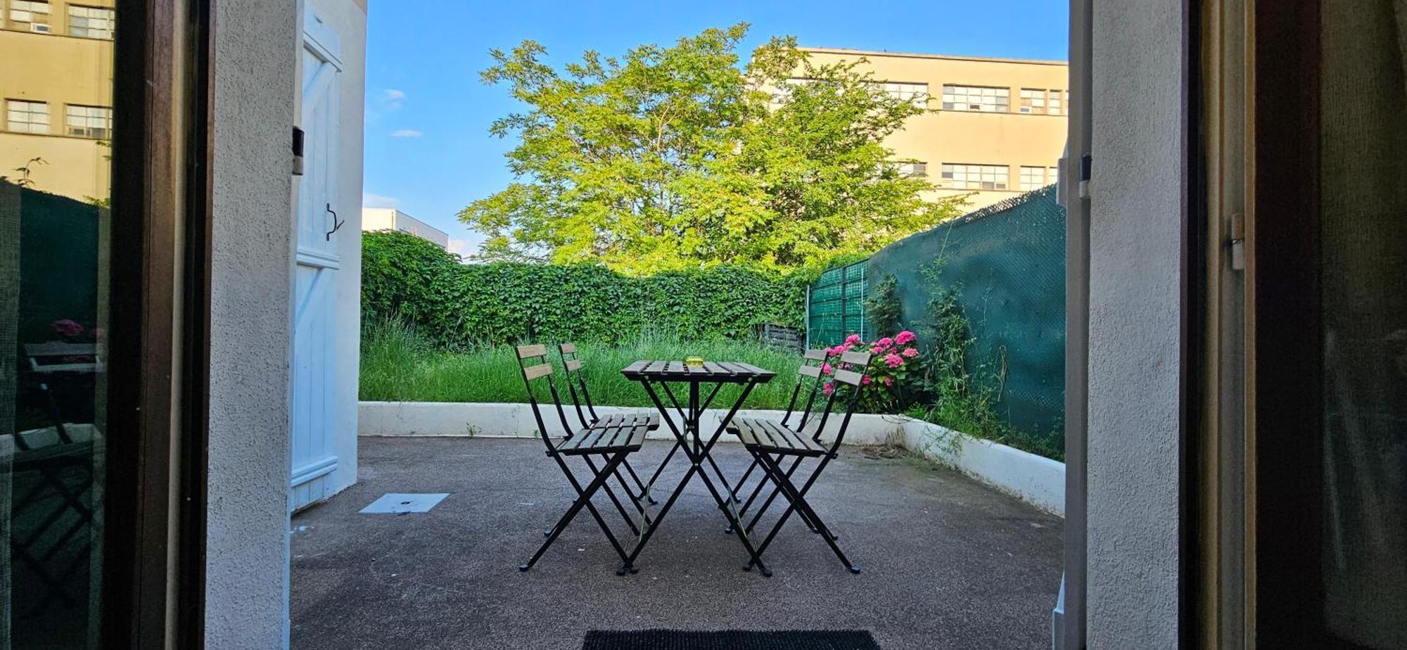 Charmante Maison Avec Jardin Sans Vis-A-Vis Saint-Fons 外观 照片